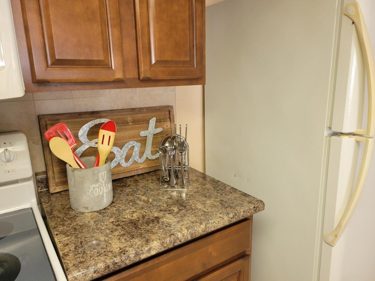 Welcome To Condo Sweet Step! Warner Robins Exterior foto